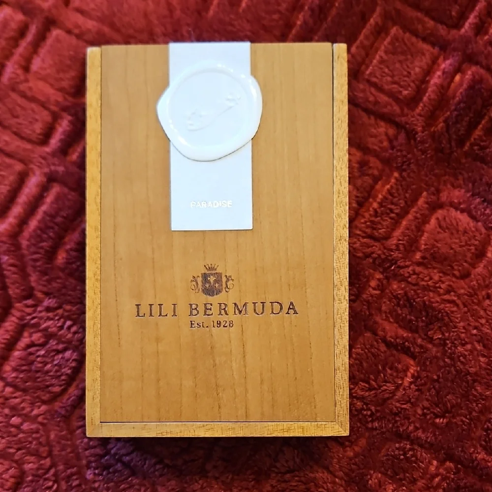 Lili Bermuda Paradise Eau de Parfum, 90 mL (3.4 oz) - Picture 2 of 6
